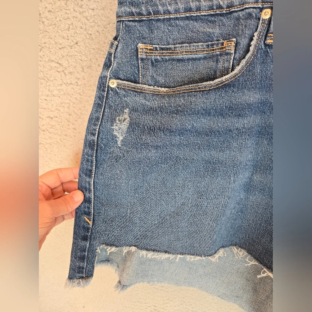 NWOT Good American Good '90s Blue 645 Raw Step Hem Denim Shorts $129 Plus Sz 24